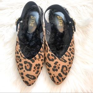 Leopard faux fur flats